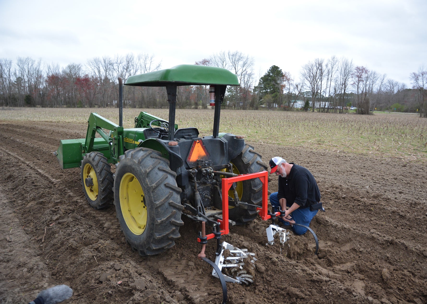 4 GANG ROLLING CULTIVATOR RH