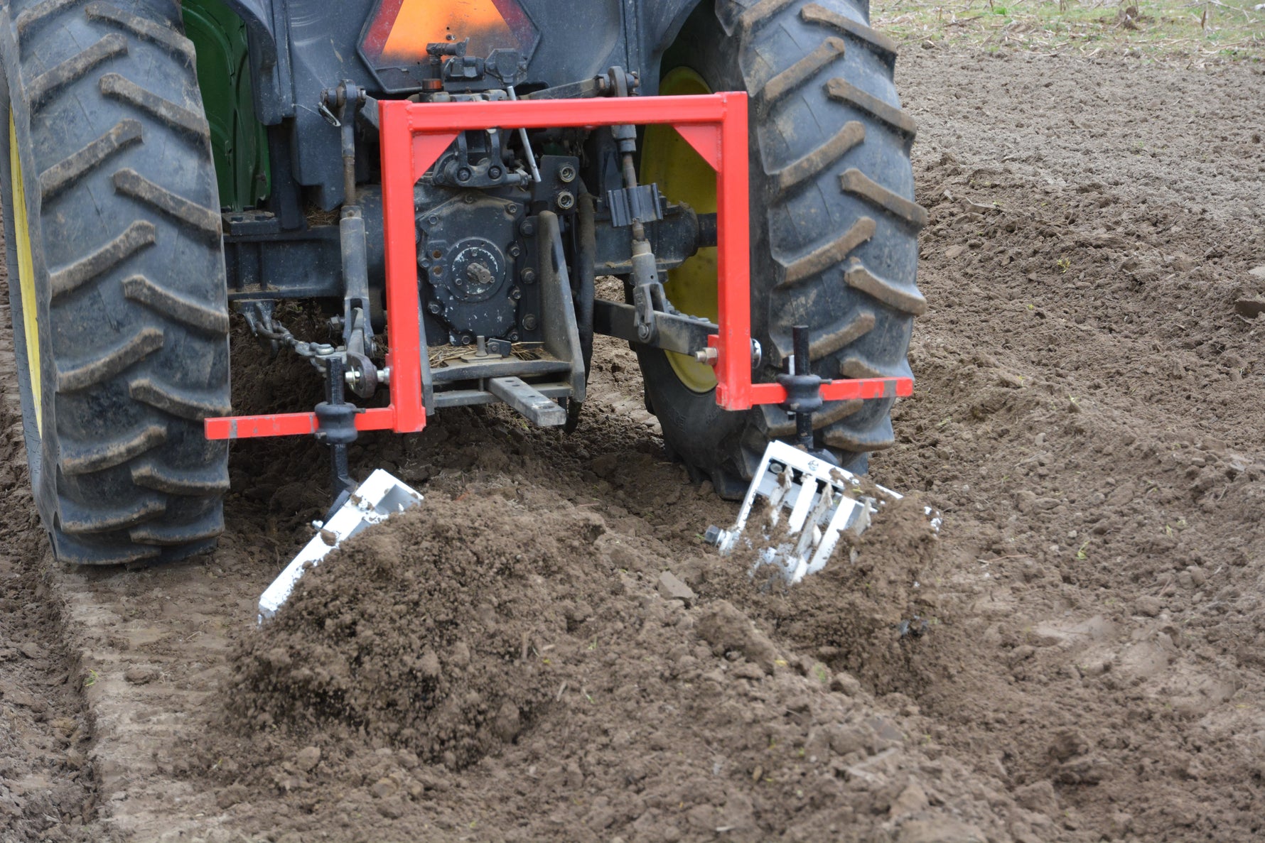 4 GANG ROLLING CULTIVATOR RH