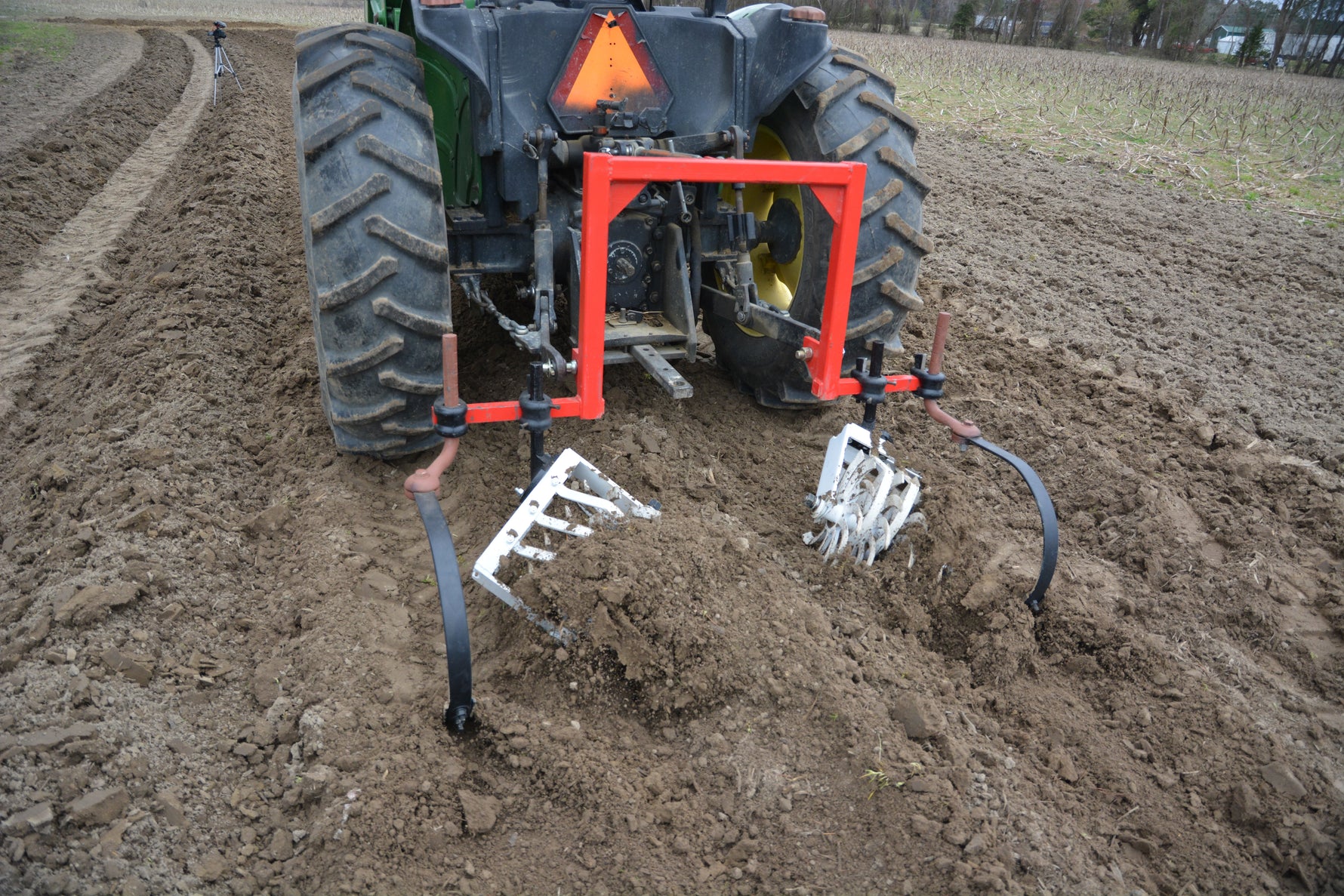 4 GANG ROLLING CULTIVATOR RH
