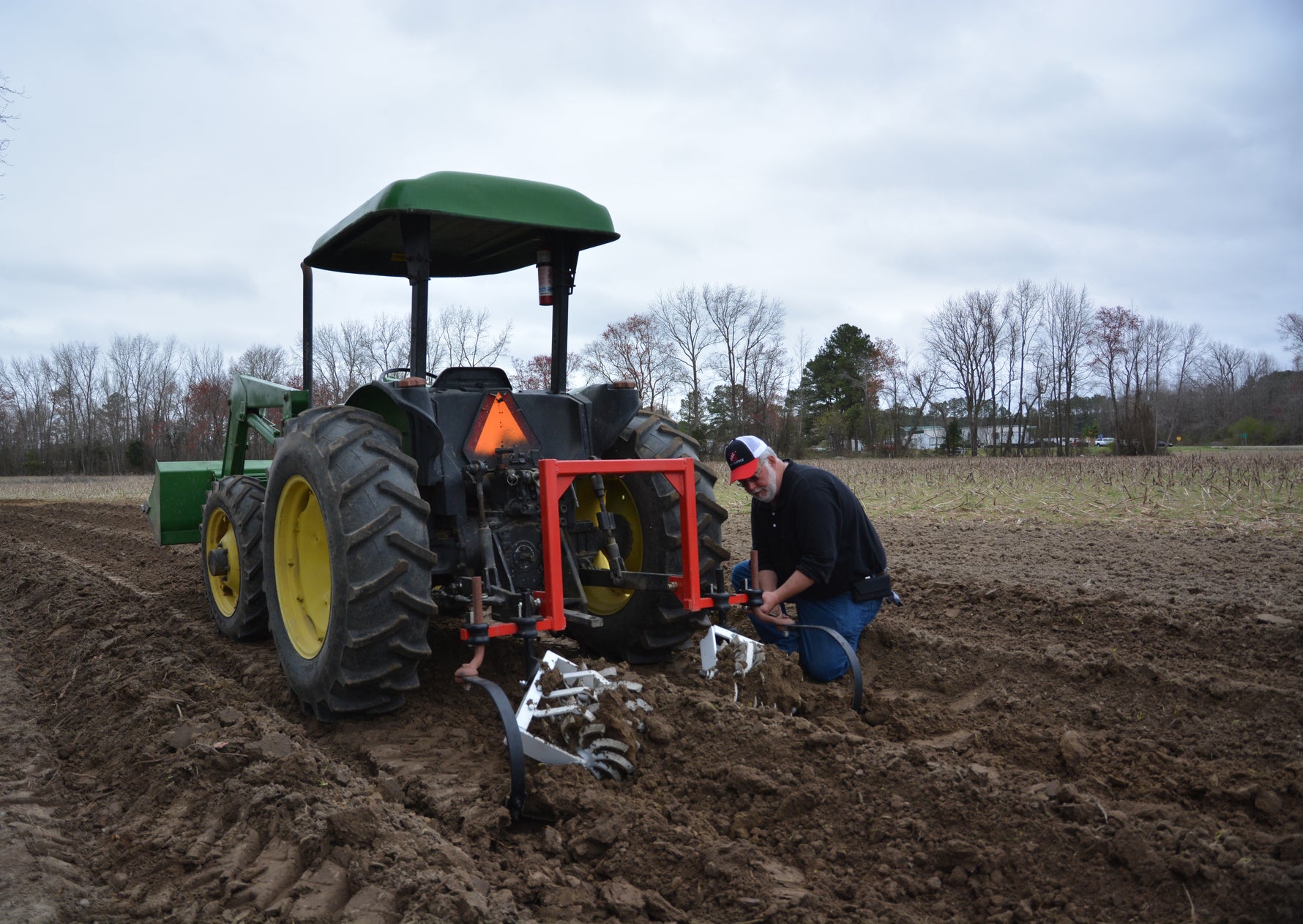 4 GANG ROLLING CULTIVATOR RH