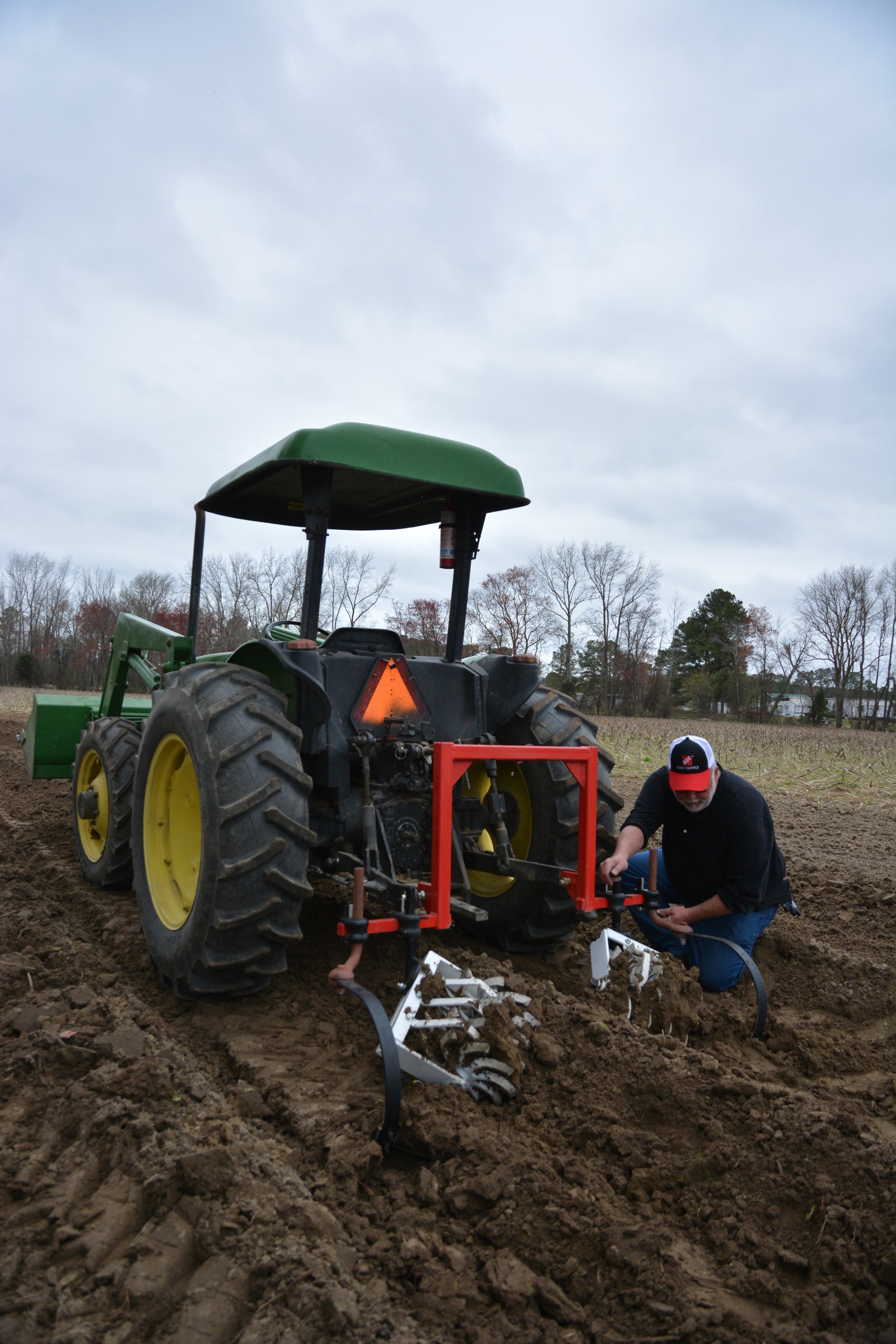 4 GANG ROLLING CULTIVATOR RH