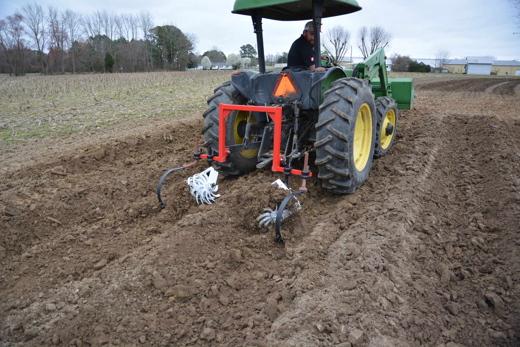 4 GANG ROLLING CULTIVATOR RH
