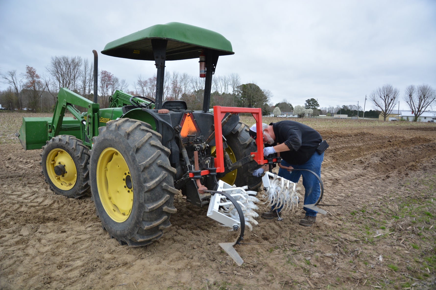 4 GANG ROLLING CULTIVATOR RH