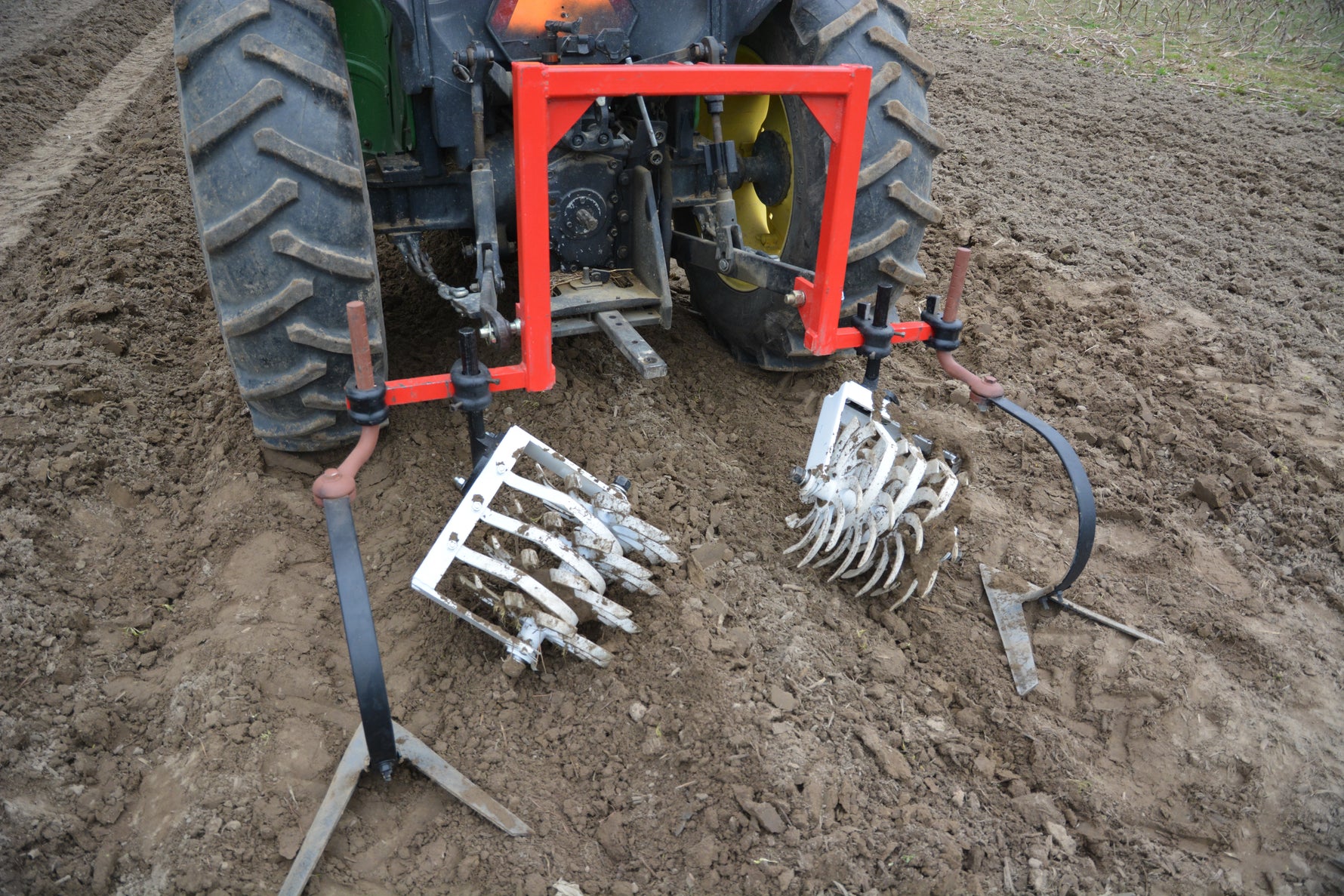 4 GANG ROLLING CULTIVATOR LH
