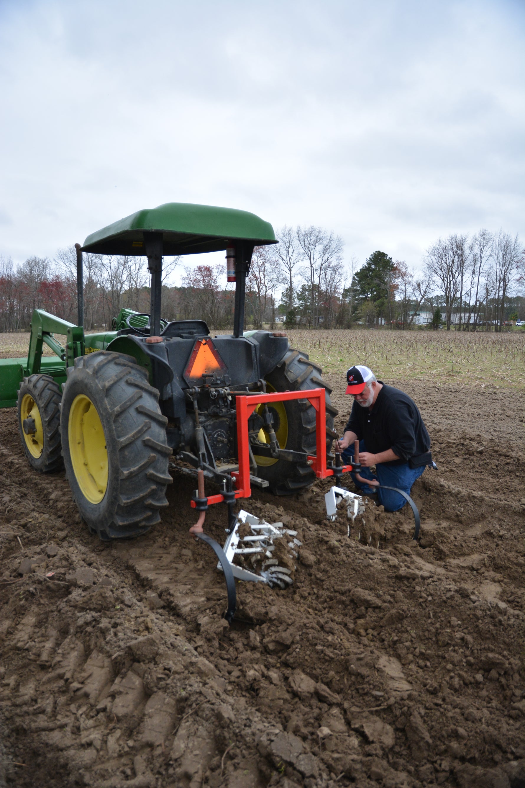 4 GANG ROLLING CULTIVATOR RH