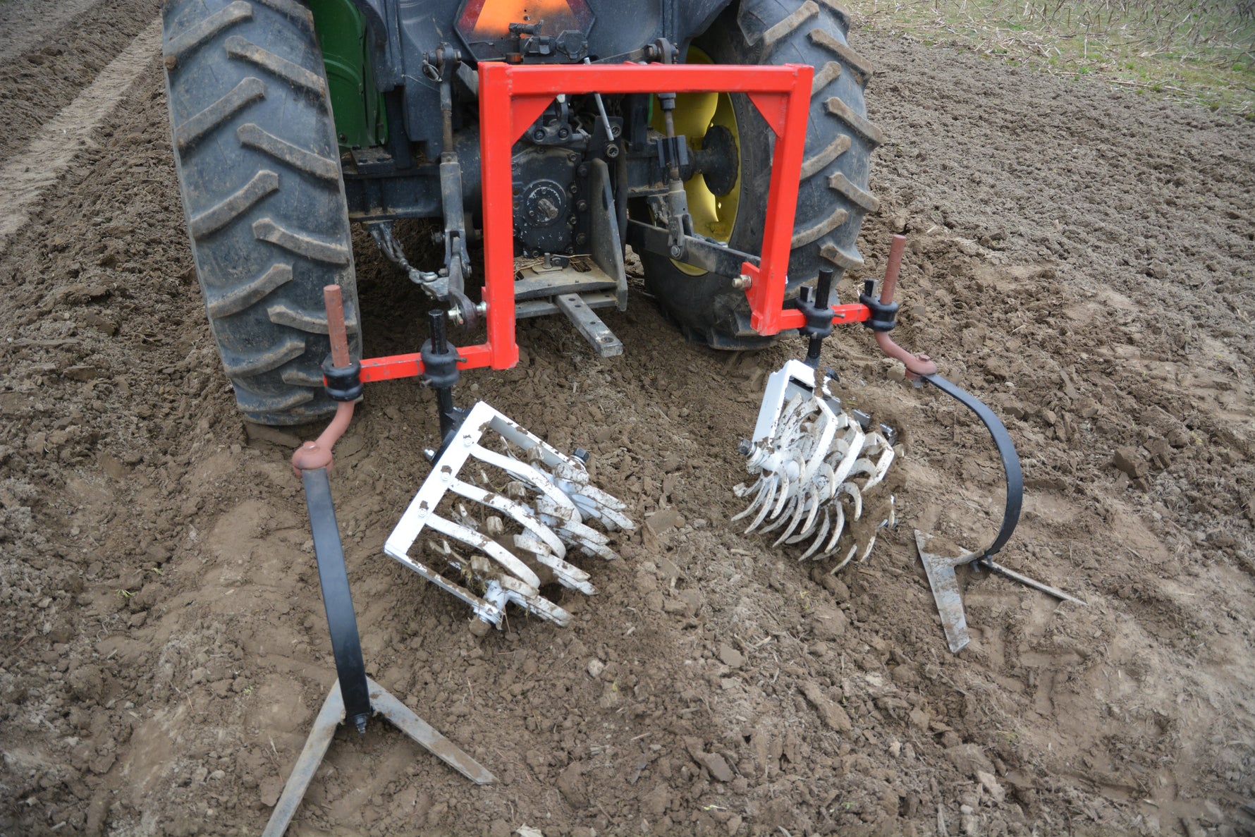 4 GANG ROLLING CULTIVATOR LH