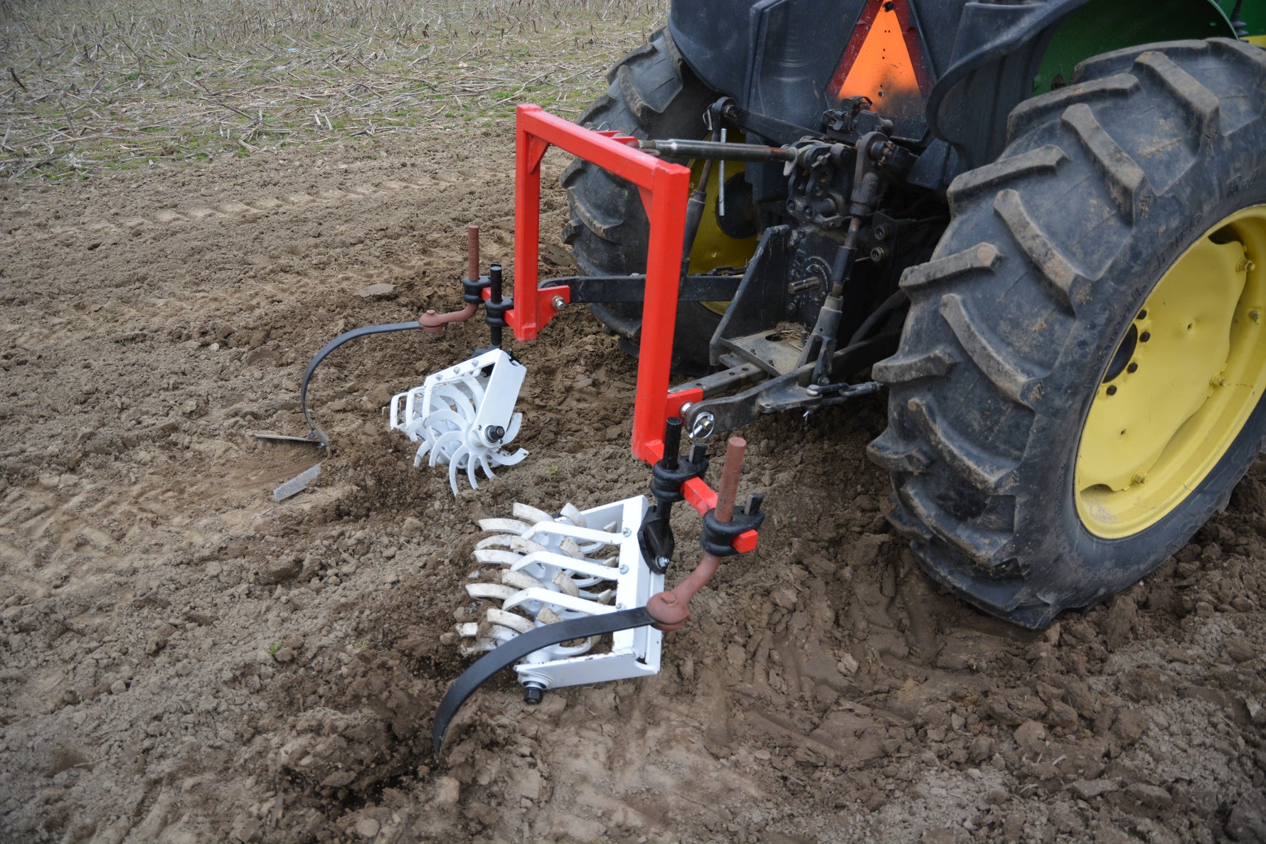 4 GANG ROLLING CULTIVATOR RH